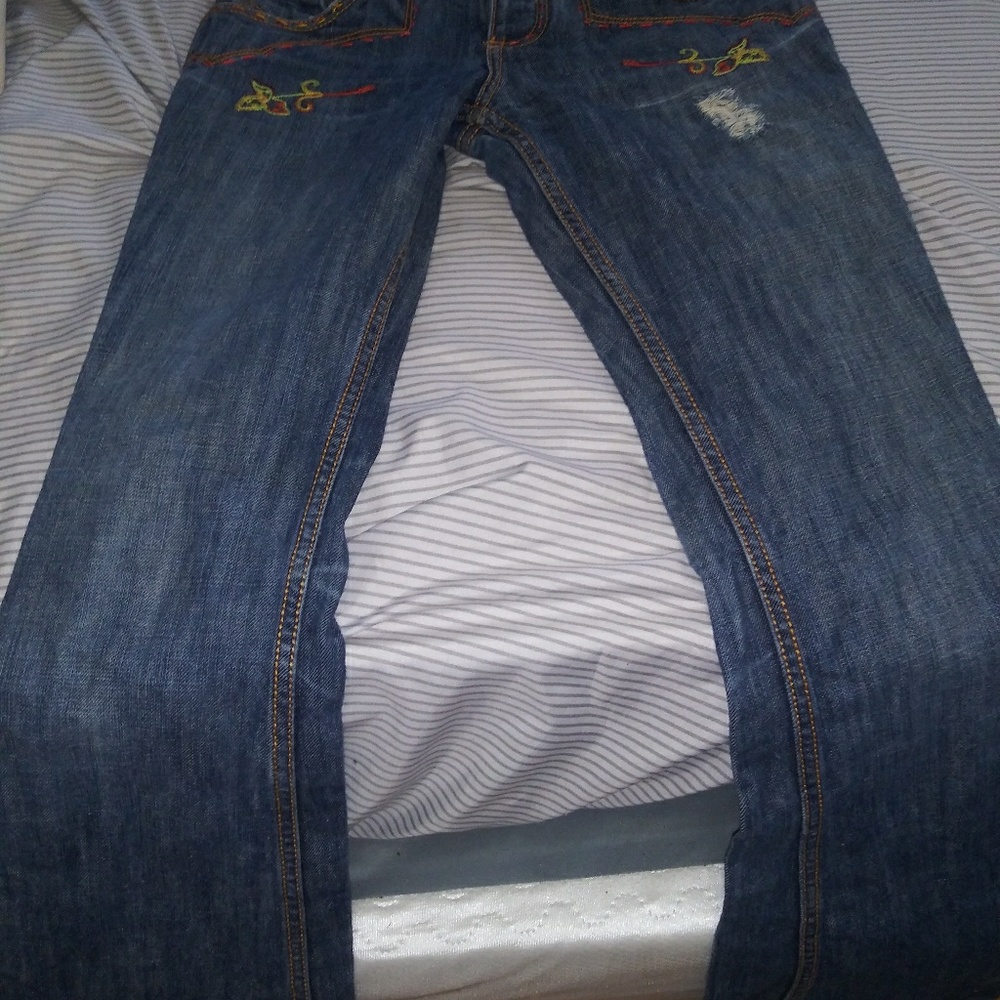 Jeans - Picture 2 of 3